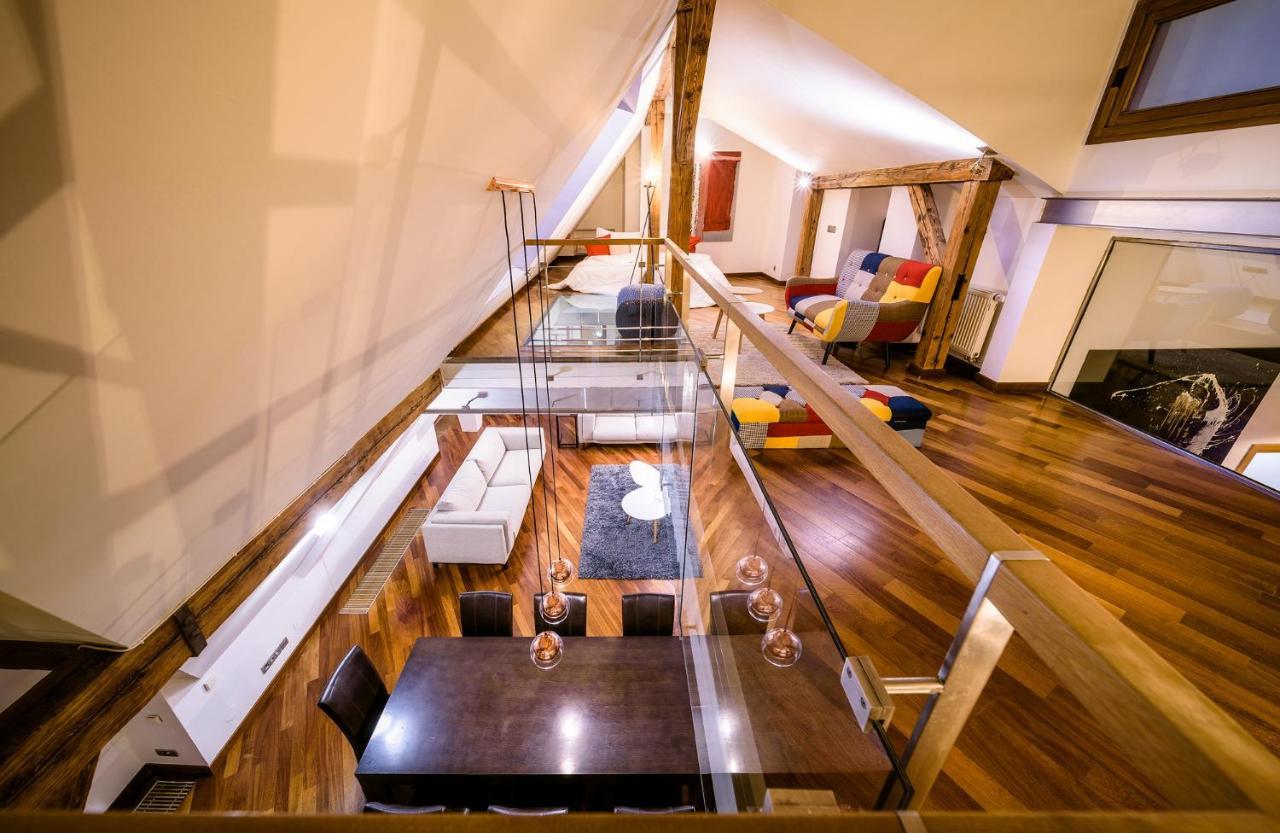 Triplex Kings In Old Town Apartment Prague