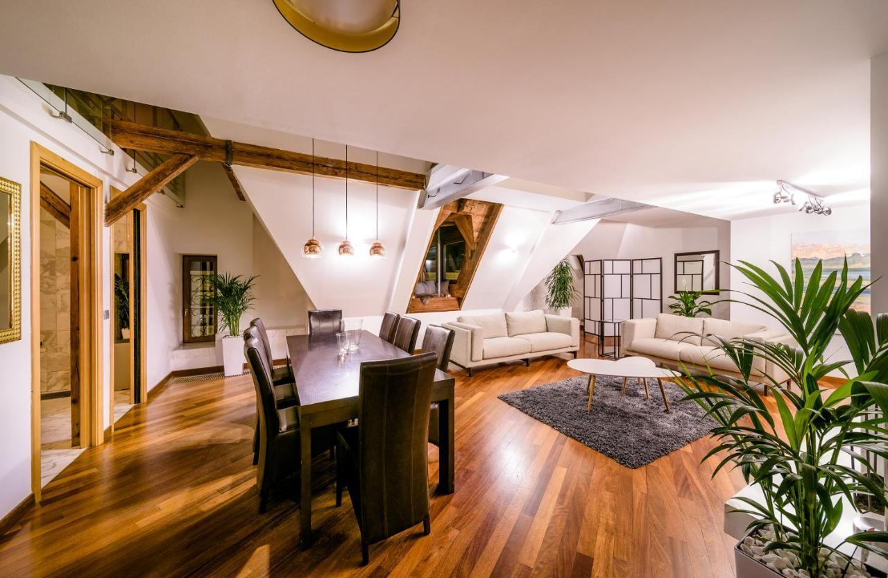 Apartment Triplex Kings In Old Town Prague