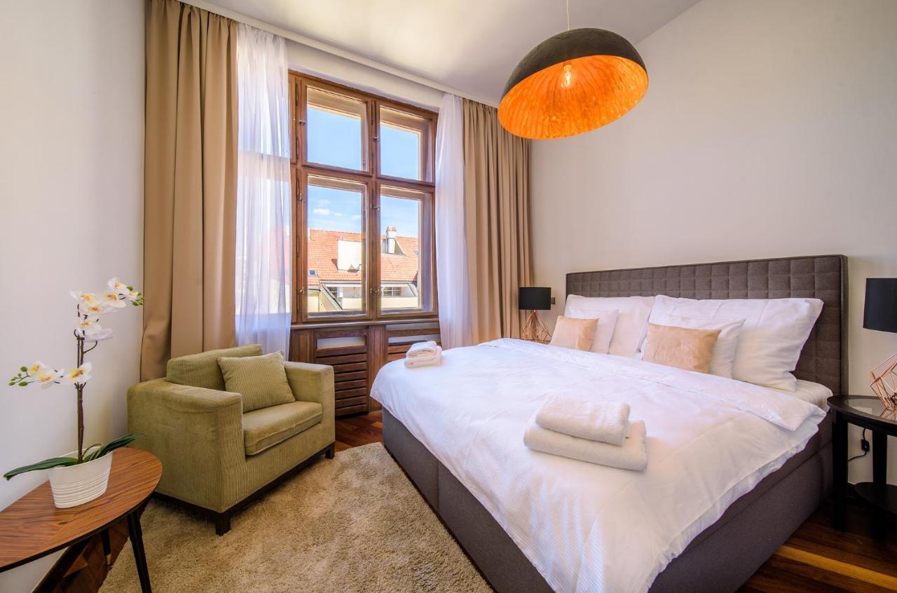 Triplex Kings In Old Town Apartment Prague
